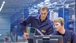 lufthansa-technik-aeromorning.com