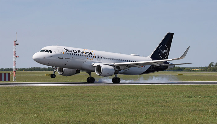 Twenty Years in The European Union: Prague Airport Symbolically Celebrated the Anniversary with Special Lufthansa Livery