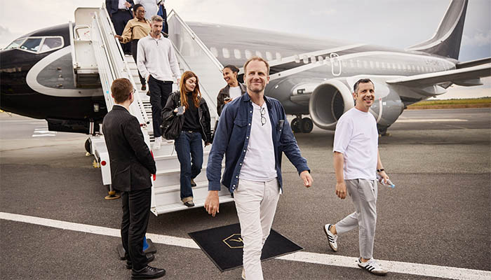 KlasJet hosts French sports teams