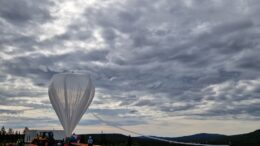 Stratospheric_helium_balloon_for_ExoMars_article