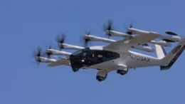 T01_Flight_Hero_01