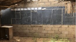 une des trois classes a renover
