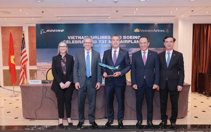 Vietnam Airlines signe un protocole d’accord avec Boeing en vue de l'acquisition de 50 Boeing 737 MAX