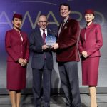 Le Directeur Général du Groupe Qatar Airways, Son Excellence M. Akbar Al Baker, reçoit le prestigieux prix APEX CEO Lifetime Achievement Award