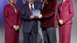 Le Directeur Général du Groupe Qatar Airways, Son Excellence M. Akbar Al Baker, reçoit le prestigieux prix APEX CEO Lifetime Achievement Award