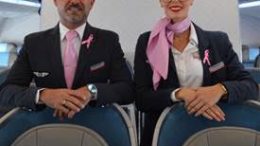Corsair se mobilise pour Octobre rose avec l’association « Les Hôtesses de l’Air contre le Cancer »