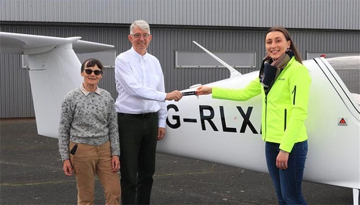 Elixir Aircraft livre le premier avion à Rubric Aviation pour l'école Fife Flight Centre