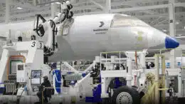 L’assemblage final de l’avion Global 8000
