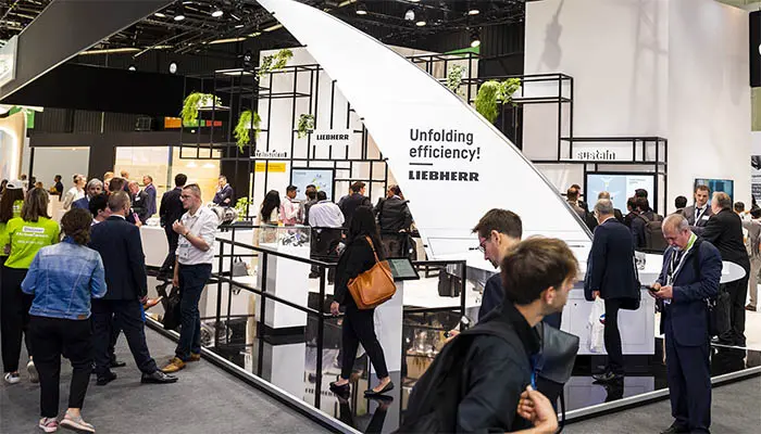 Liebherr participe au Salon International